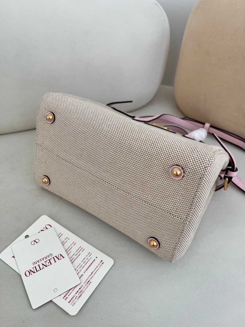 Va1e*ntin0 top handle bag